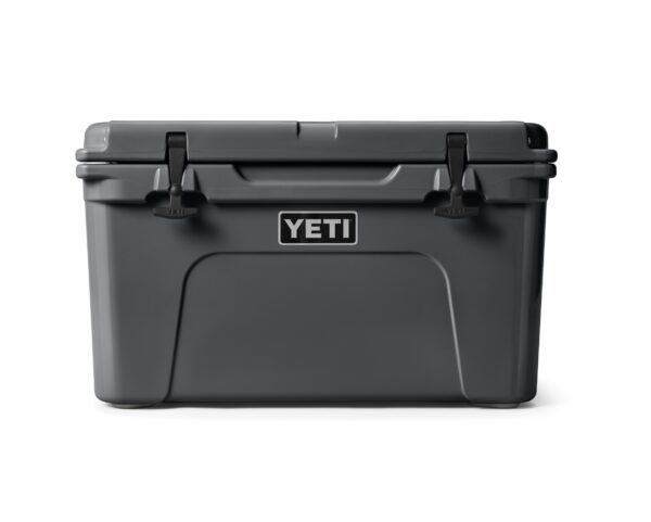 Yeti Tundra 45 - Charcoal - Yeti Tundra 45 - Charcoal A solid all-purpose size. Holds overnight camp provisions for four people or drinks for a day on the water. The Tundra® 45 Cooler combines versatility with durability. This premium cooler is infused with that legendary YETI toughness — a durable rotomoulded construction — and up to three inches of PermaFrost™ Insulation. Which is to say it’s built to last and will keep your contents ice-cold even in sweltering conditions, or keep your campfire food warm despite the wind chill. - Empty Weight: 10.4kg