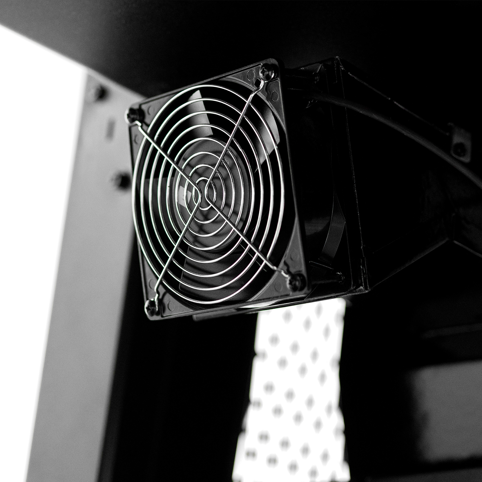 Masterbuilt Gravity Series XT Digital Charcoal BBQ & Smoker 8 Masterbuilt Gravity Series XT