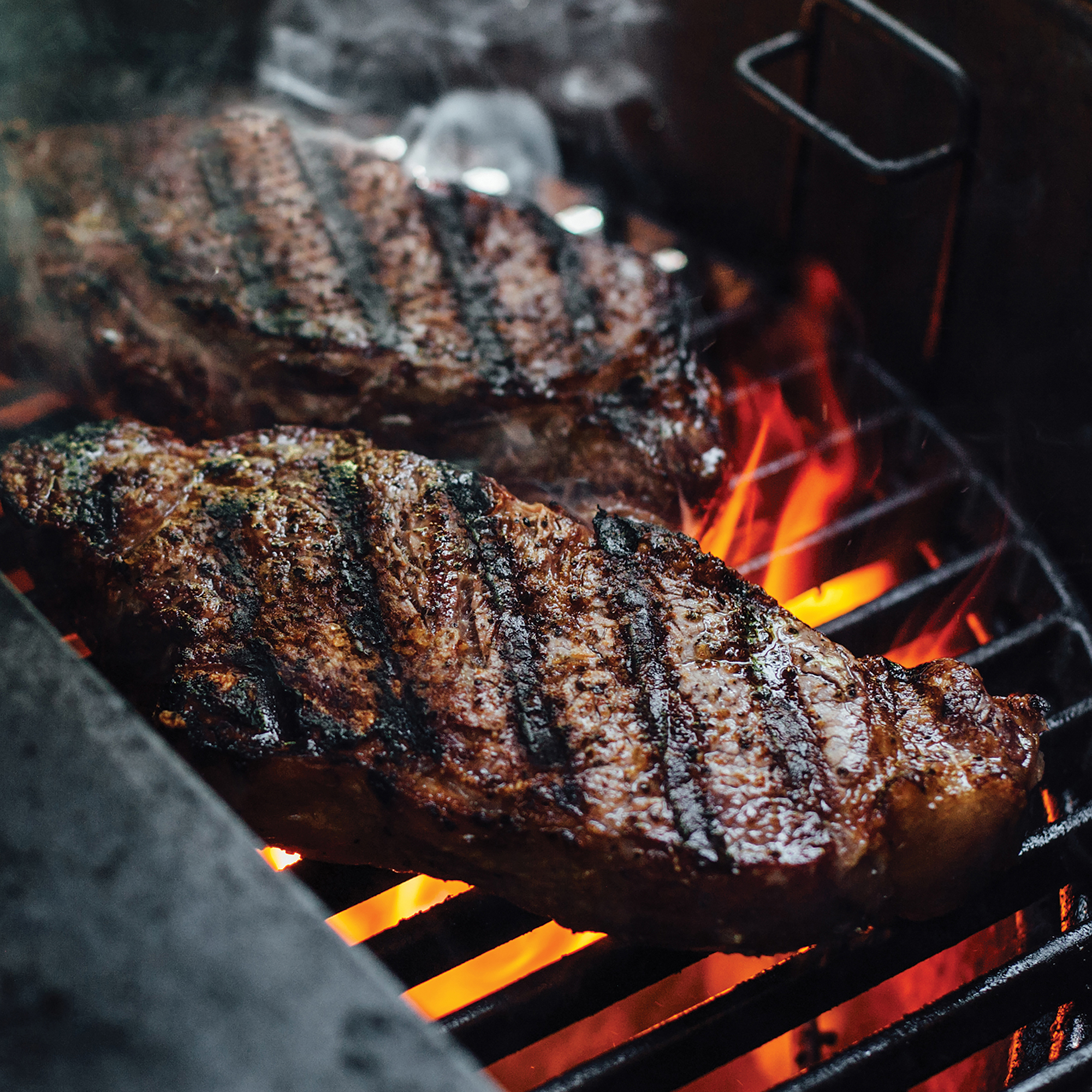 Kamado Joe Half Moon Cast Iron Cooking Grate - Big Joe 5 Kamado Joe Half Moon Cast Iron Cooking Grate - Big Joe