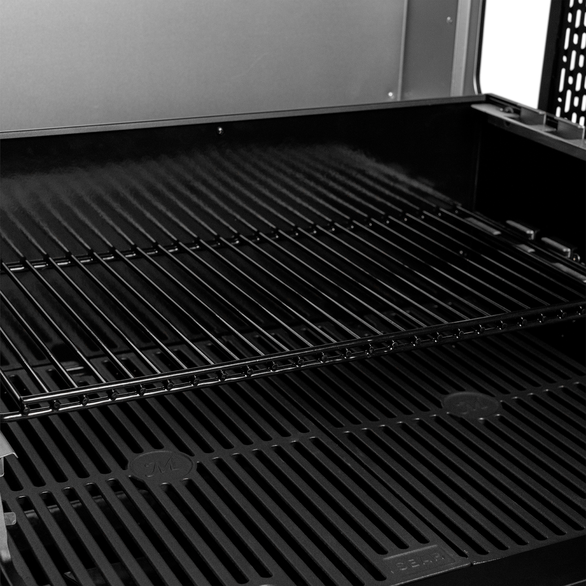 Masterbuilt Gravity Series 600 Digital Charcoal BBQ & Smoker 9 Masterbuilt Gravity Series 600